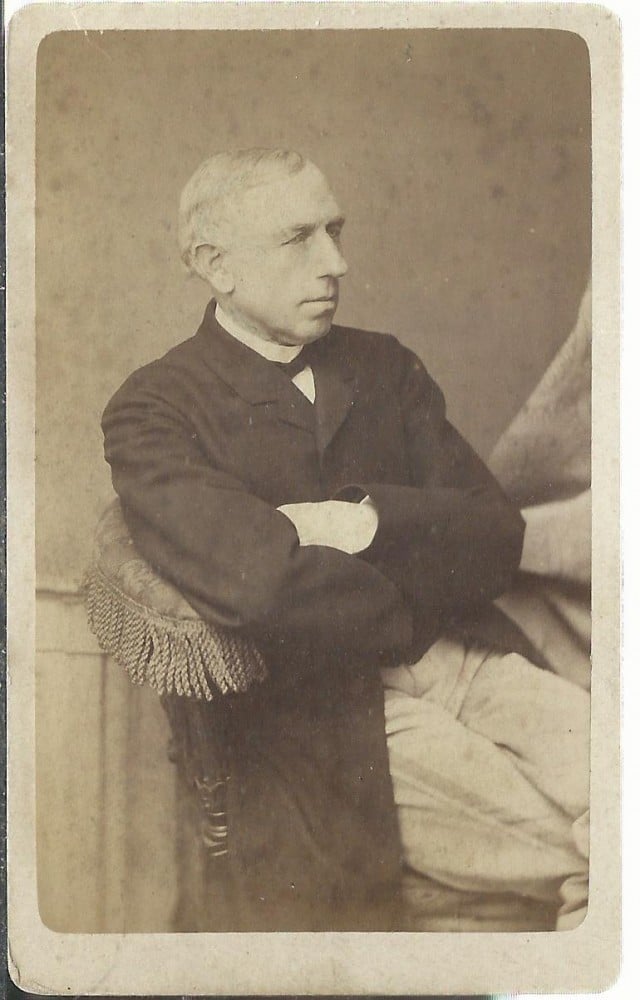 Fotografie: Fotografie CDV cu un domn, atelier C. Ch. Hahn, Dresda