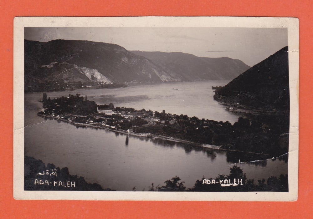 Fotografie: Vedere Ada-Kaleh, circulată în 1938