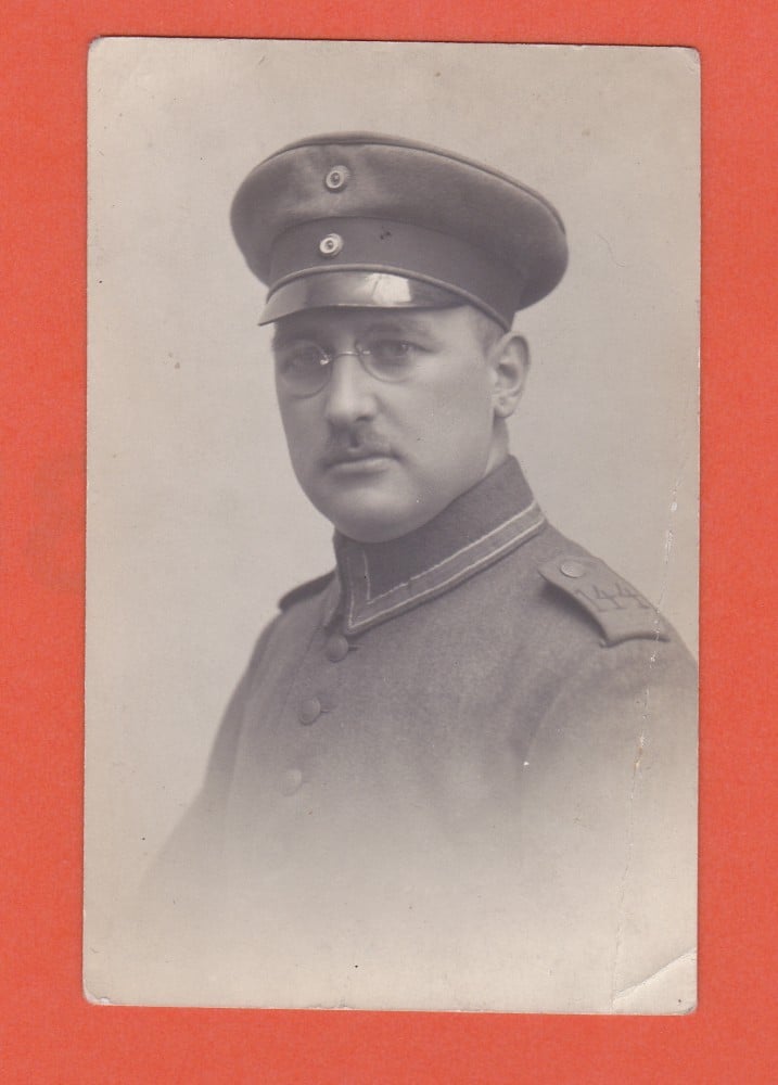 Fotografie: Fotografie cu un militar, Primul Război Mondial (II)
