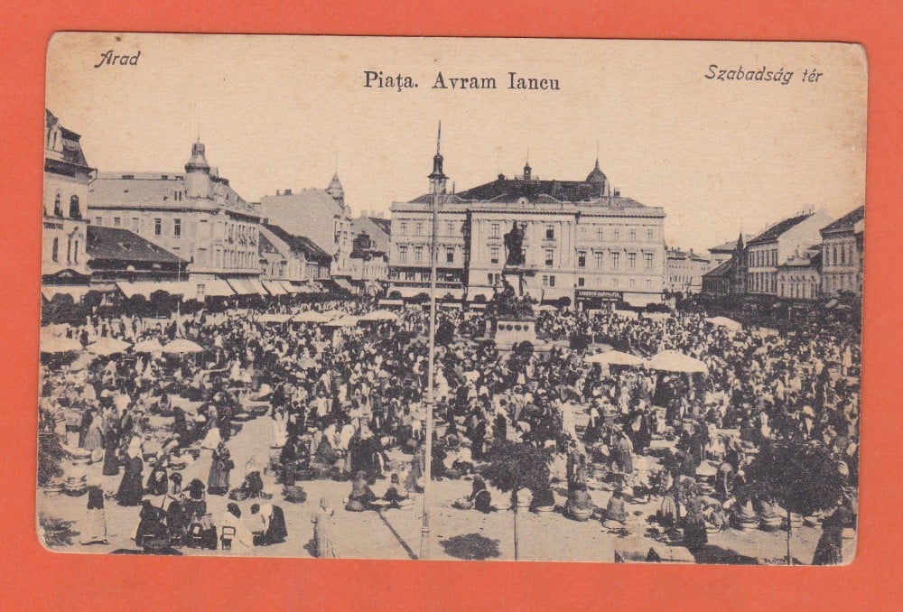 Fotografie: Ilustrată „Piața Avram Iancu, Arad”, animată, necirculată