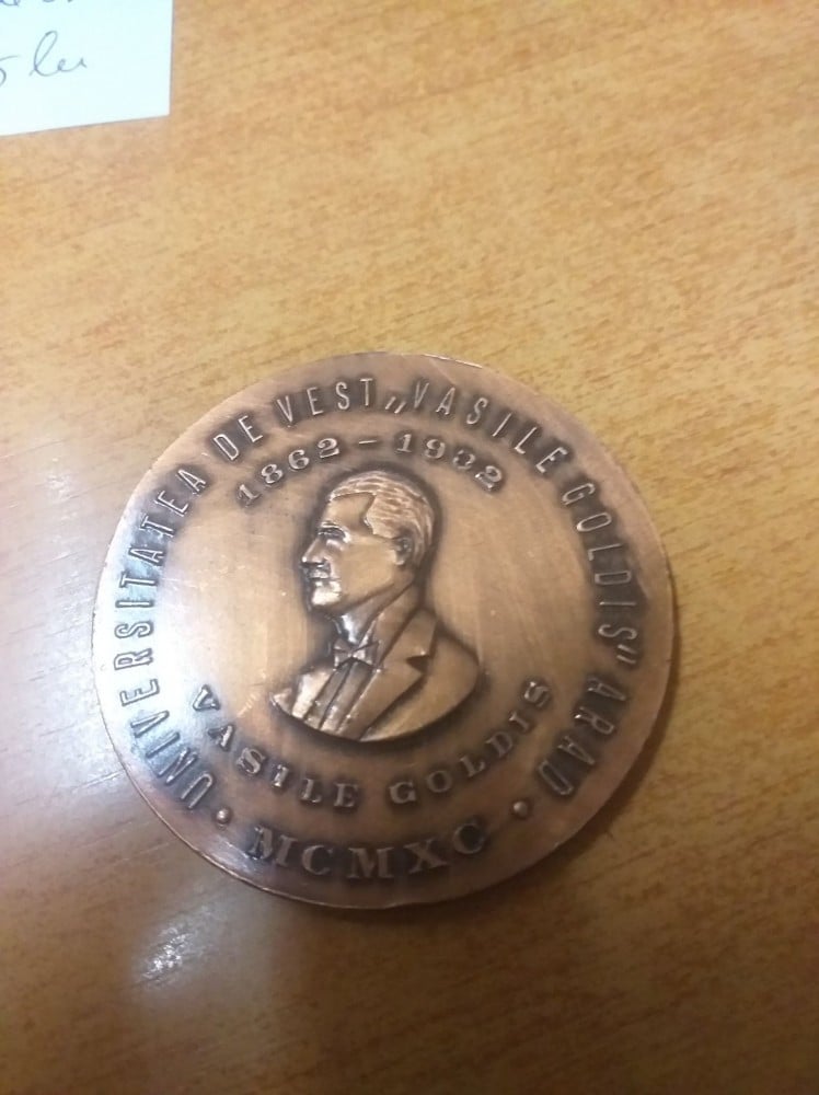 Fotografie: Medalia „Vasile Goldiș” — Universitatea de Vest, bronz