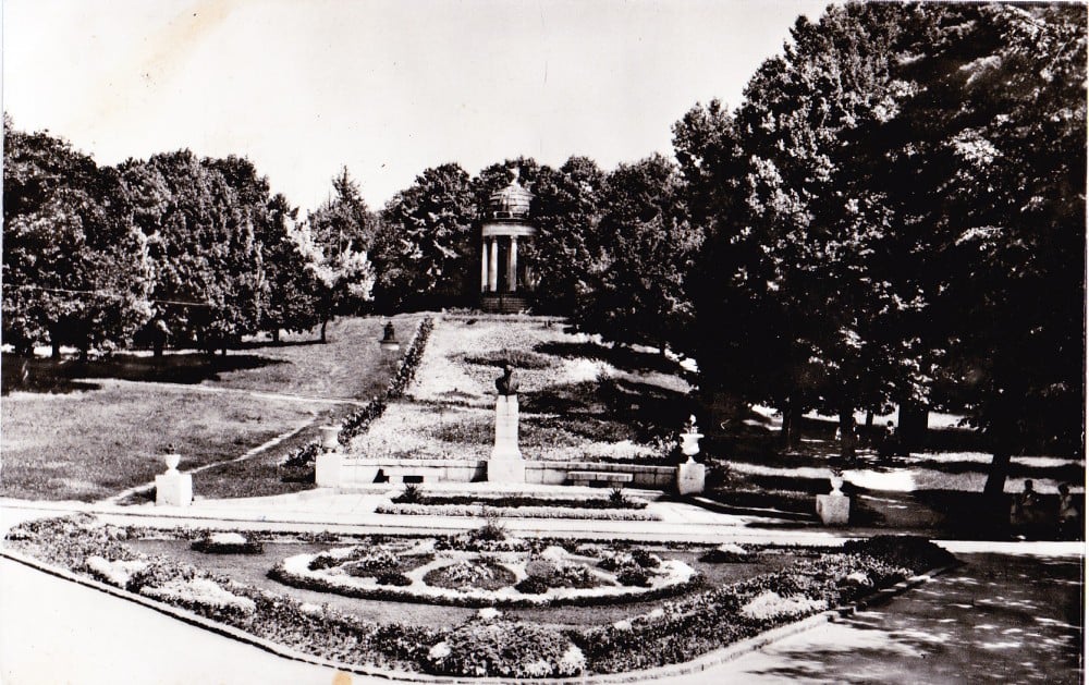 Fotografie: Ilustrată „Vedere din Parcul Poporului, Craiova”, circulată