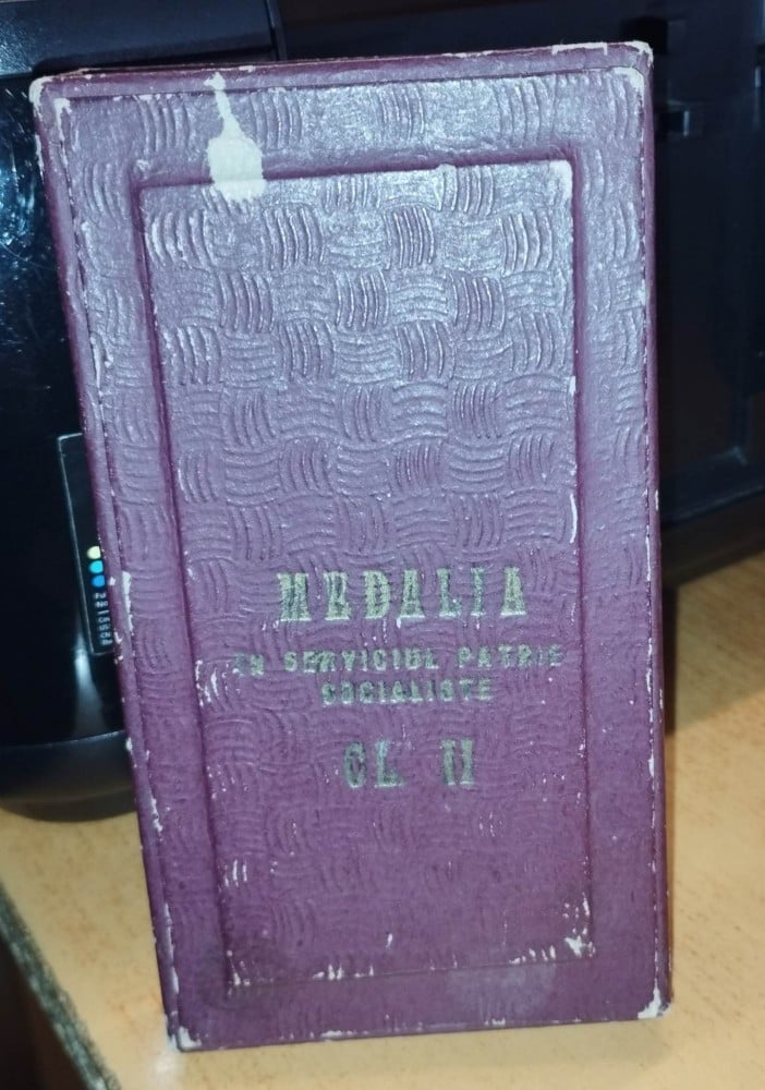 Fotografie: Medalia „În serviciul patriei socialiste”, clasa a II-a, R.S.R., completă