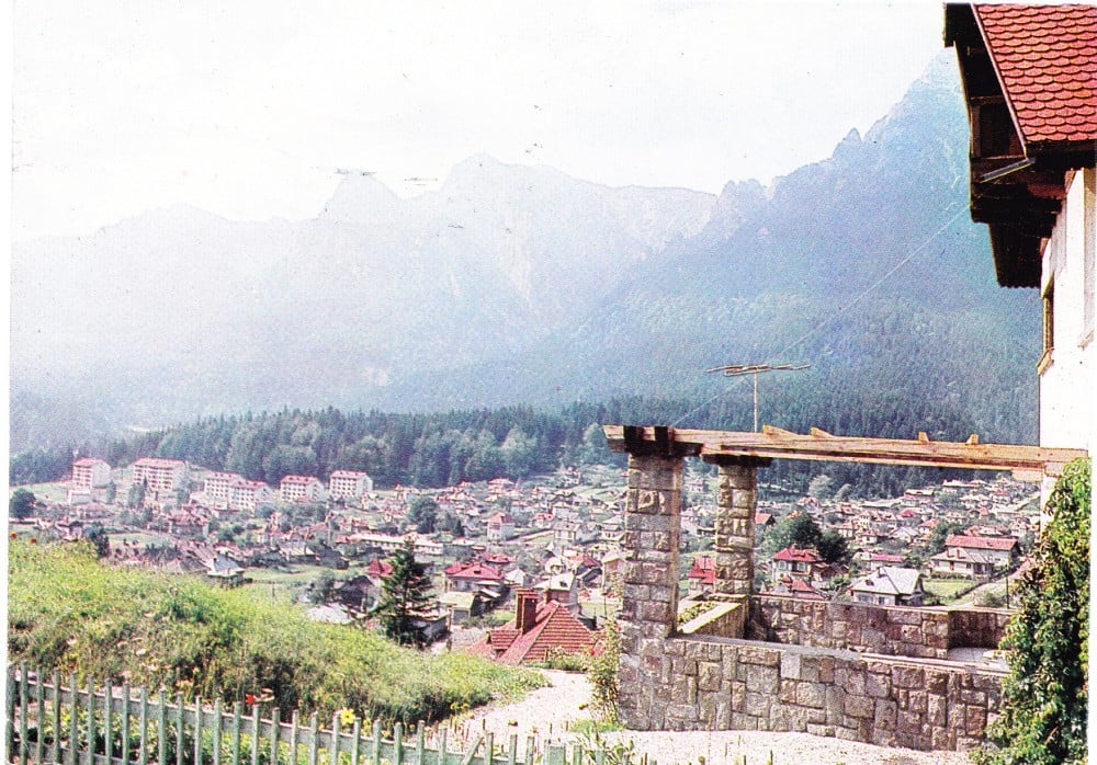 Fotografie: Ilustrată „Bușteni — Valea Albă”, circulată