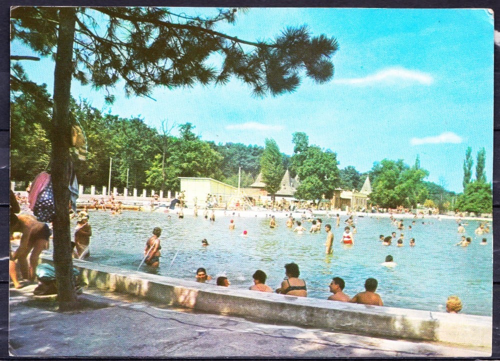 Fotografie: Ilustrată „Băile Felix — ștrandul”, 1970, circulată