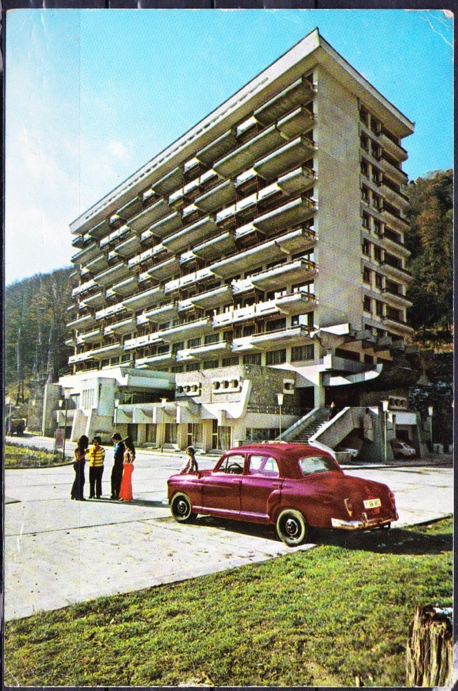Fotografie: Ilustrată „Slănic-Moldova — Complexul sanatorial UGSR”, 1979, circulată