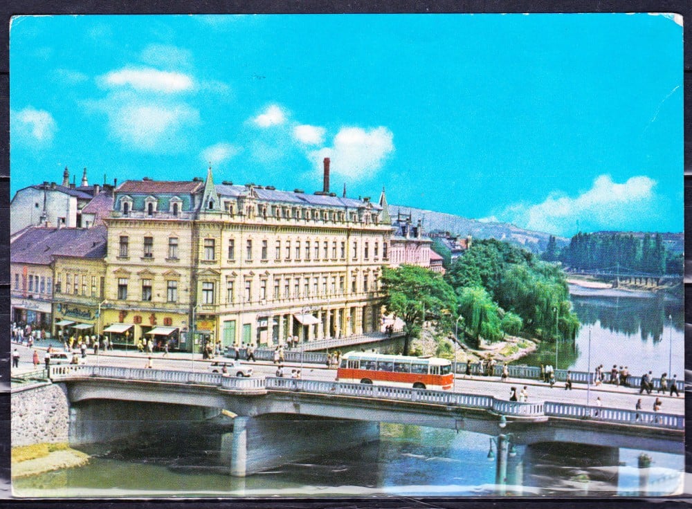 Fotografie: Ilustrată „Oradea — vedere de pe Crișul Repede”, 1977, circulată