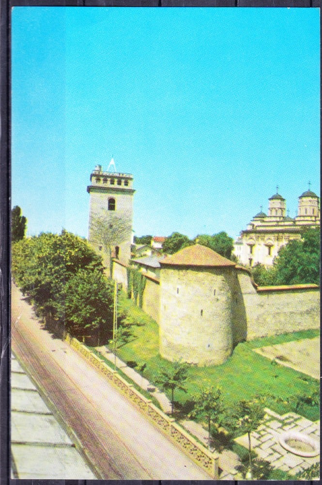 Fotografie: Ilustrată „Iași — Biserica și Turnul Golia”, 1968, circulată