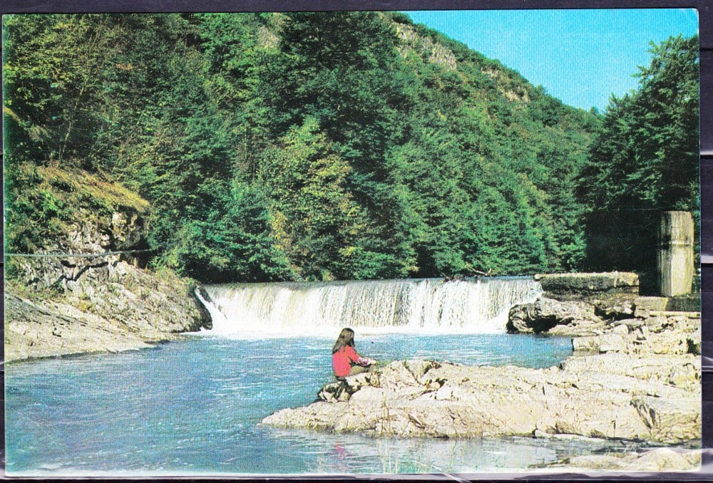 Fotografie: Ilustrată „Băile Herculane — Cascada 7 Izvoare”, 1976, circulată