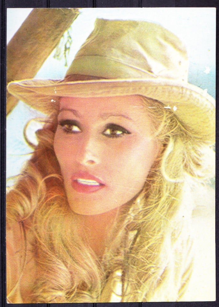 Fotografie: Ilustrată cu Ursula Andress, necirculată