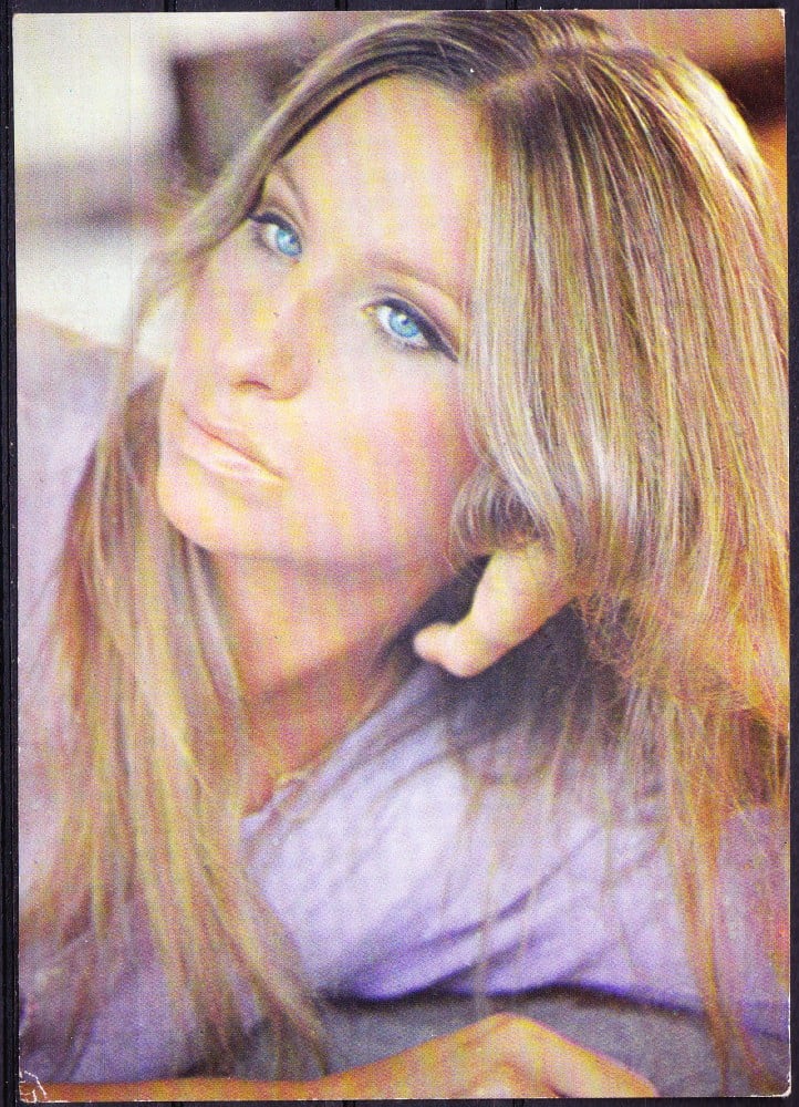 Fotografie: Ilustrată cu Barbra Streisand, necirculată