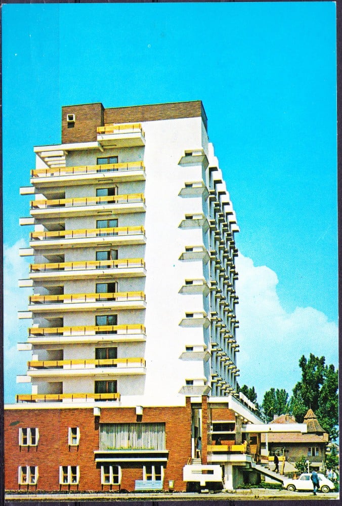 Fotografie: Ilustrată „Miercurea Ciuc — Hotel Bradul”, necirculată