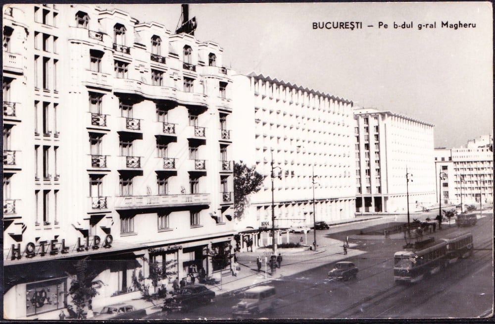 Fotografie: Ilustrată „București — pe Bulevardul General Magheru”, circulată