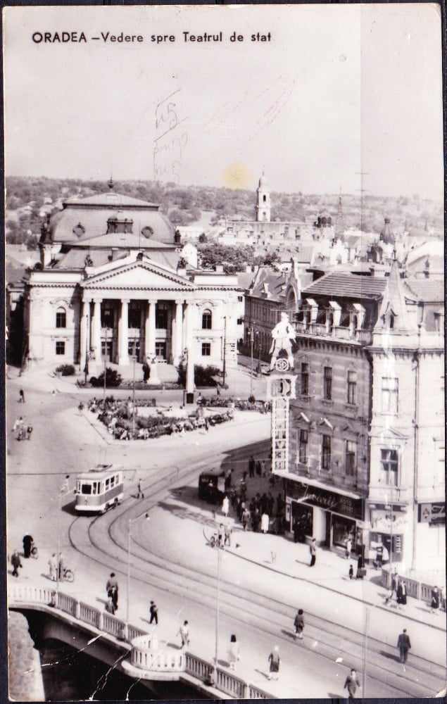 Fotografie: Ilustrată „Oradea — vedere spre Teatrul de Stat”, 1963, circulată