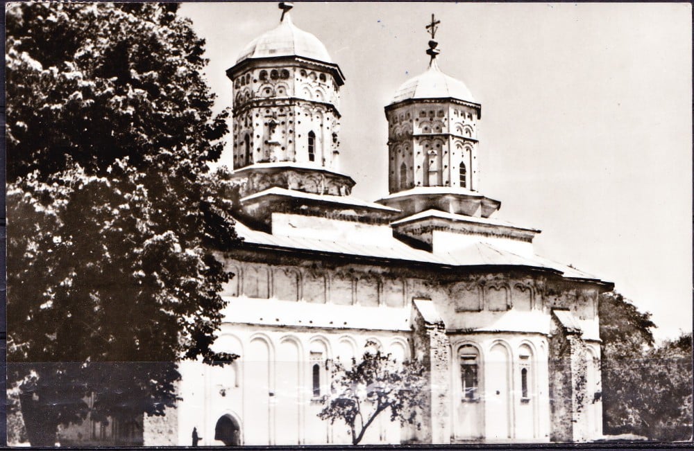 Fotografie: Ilustrată „Târgoviște — Biserica Stelea (sec. XVII)”, 1967, circulată