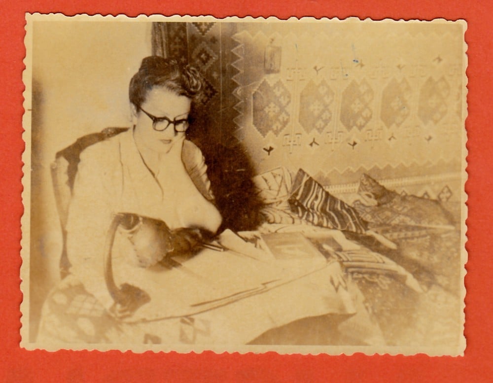 Fotografie: Fotografie originală a poetei Otilia Cazimir (Alexandrina Gavrilescu), 1950 (II), 1950