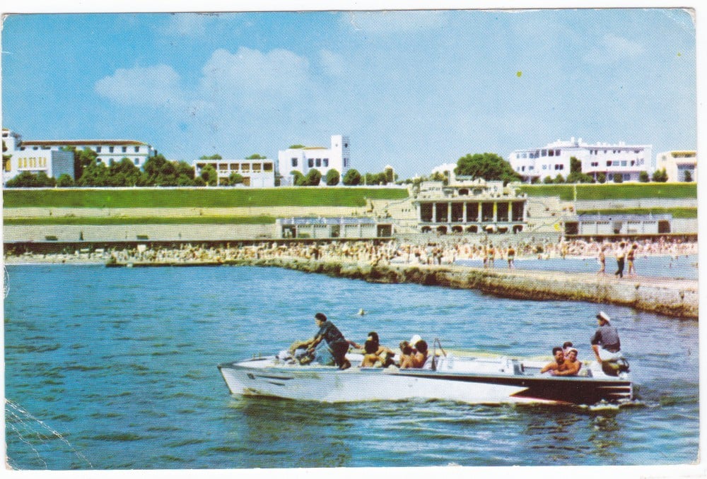 Fotografie: Ilustrată „Eforie — la plajă”, circulată