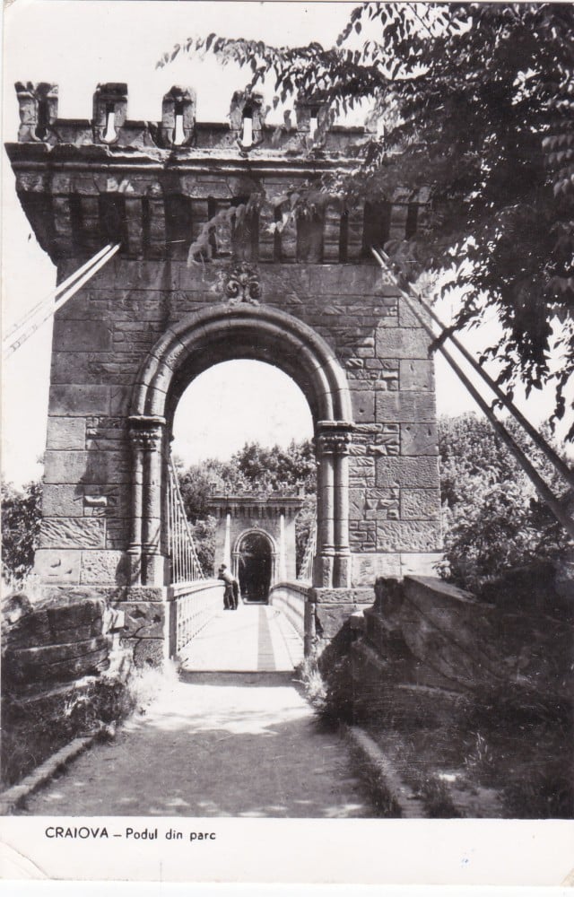 Fotografie: Ilustrată „Craiova — podul din parc”, 1959