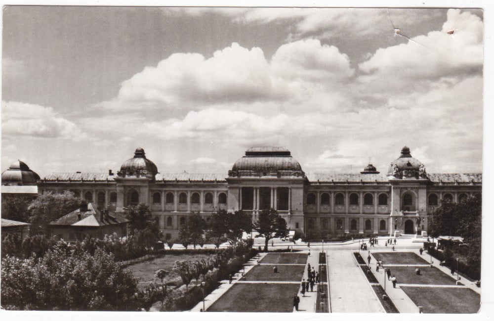 Fotografie: Ilustrată „Iași — Universitatea Al. I. Cuza”, 1962