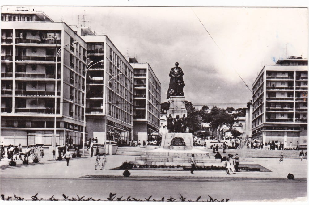 Fotografie: Ilustrată „Iași — vedere din Piața Unirii”, 1962