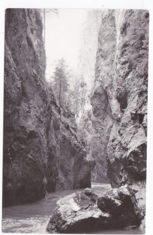 Fotografie: Ilustrată „În Cheile Bicazului”, 1964