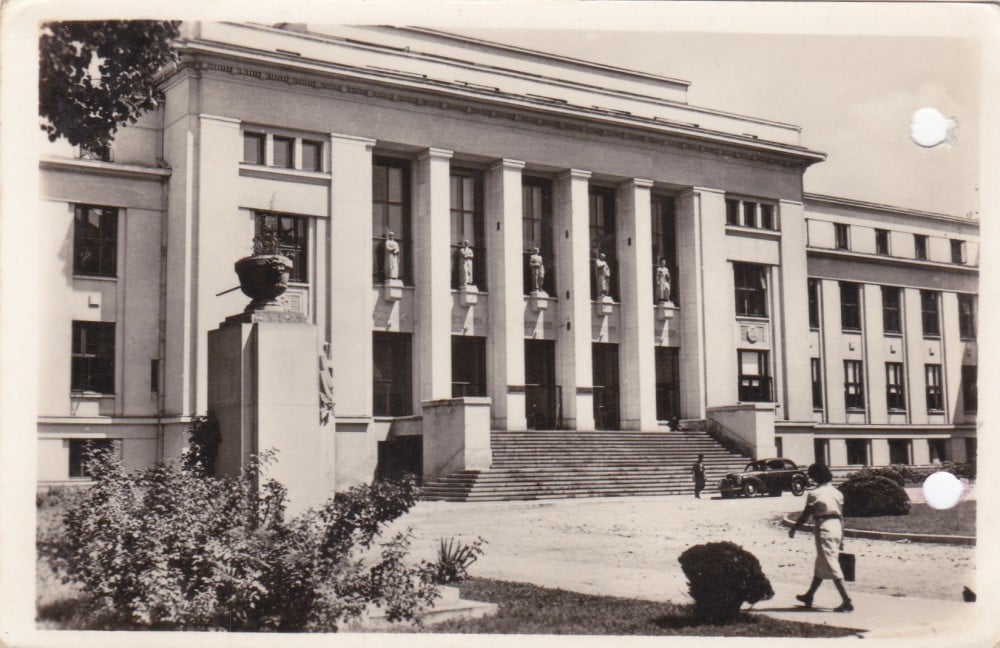 Fotografie: Ilustrată „București — Institutul de Științe Juridice”