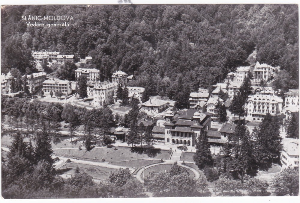 Fotografie: Ilustrată „Slănic-Moldova — vedere generală”, 1959