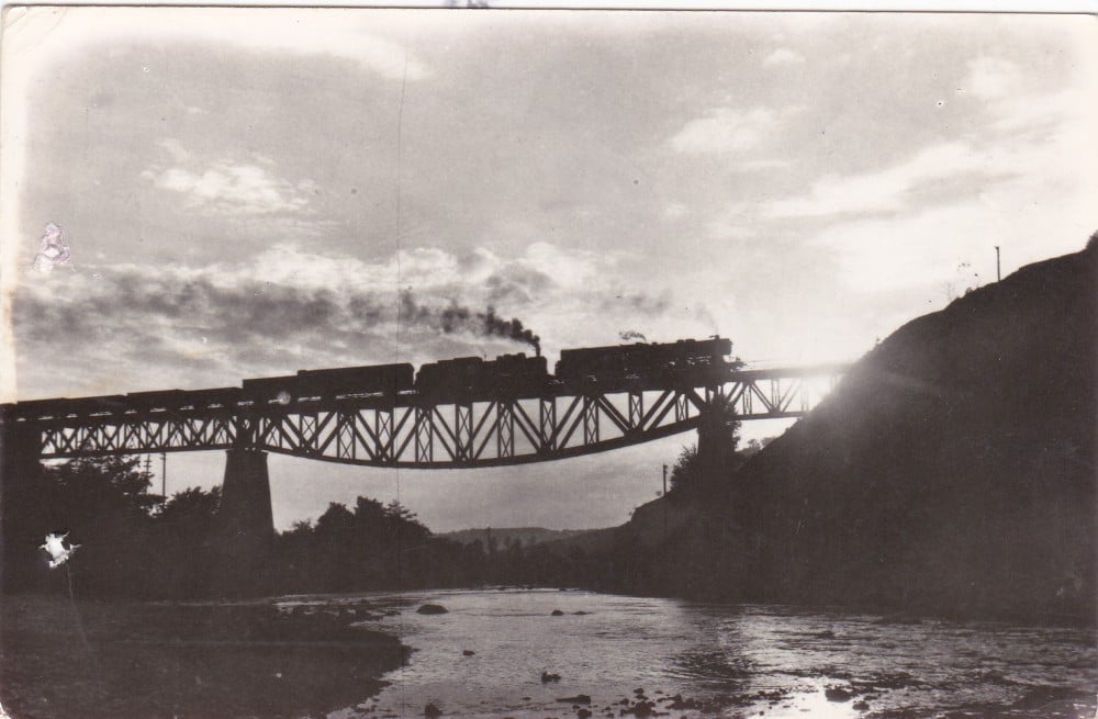 Fotografie: Ilustrată „Pe Valea Jiului”, 1958