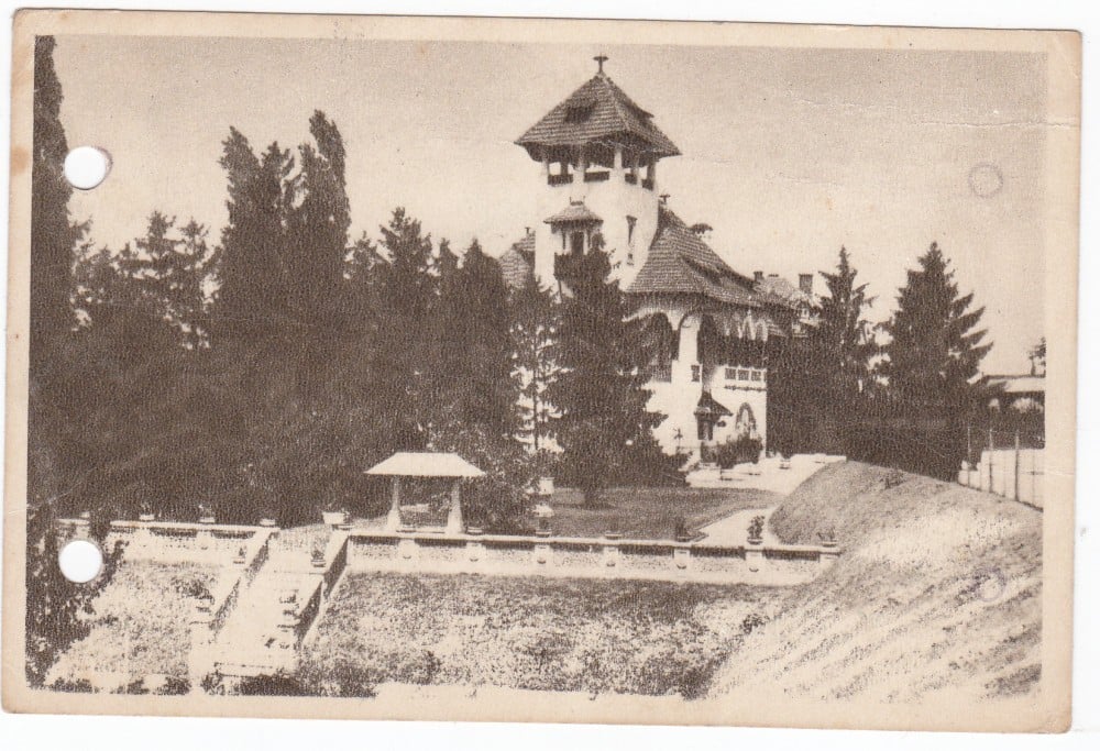 Fotografie: Ilustrată „București — Muzeul de Artă Populară Dr. M. Minovici”, 1956