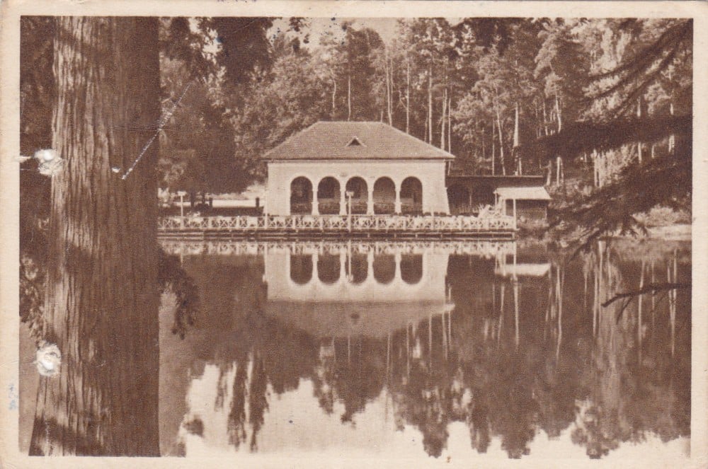 Fotografie: Ilustrată „Craiova — vedere din parc”, 1957
