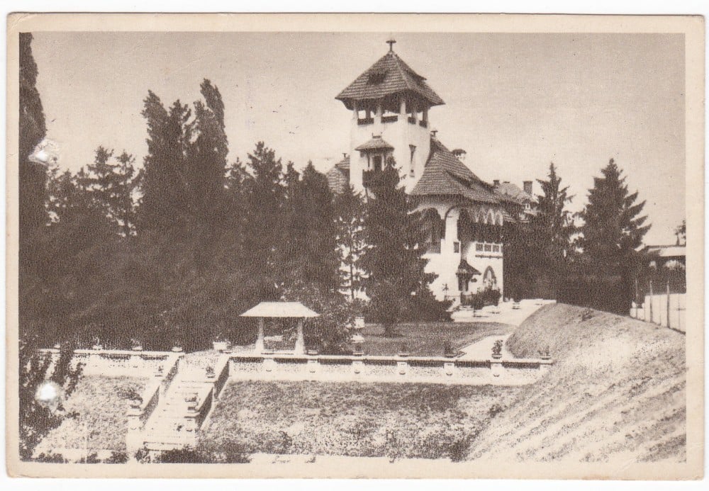 Fotografie: Ilustrată „București — Muzeul de Artă Populară Dr. M. Minovici”, 1957