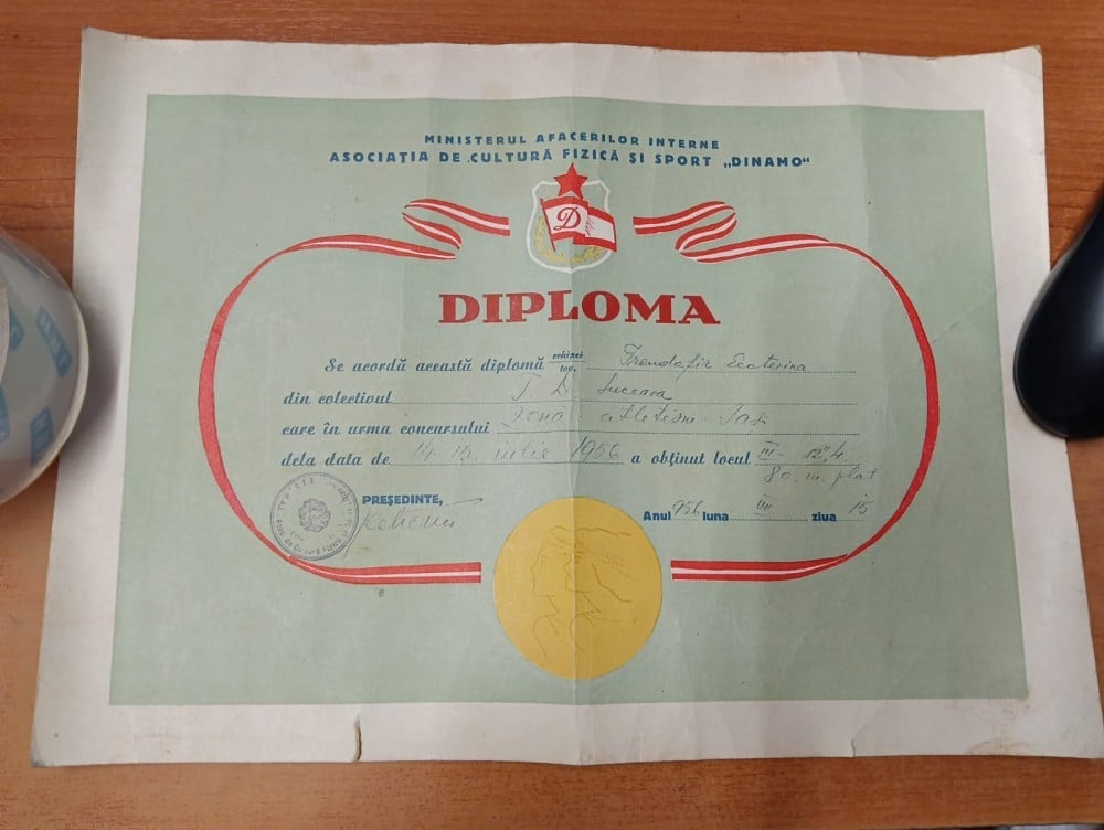 Fotografie: Diplomă — concursul zonal de atletism, Iași, 1956, A.C.F.S. Dinamo