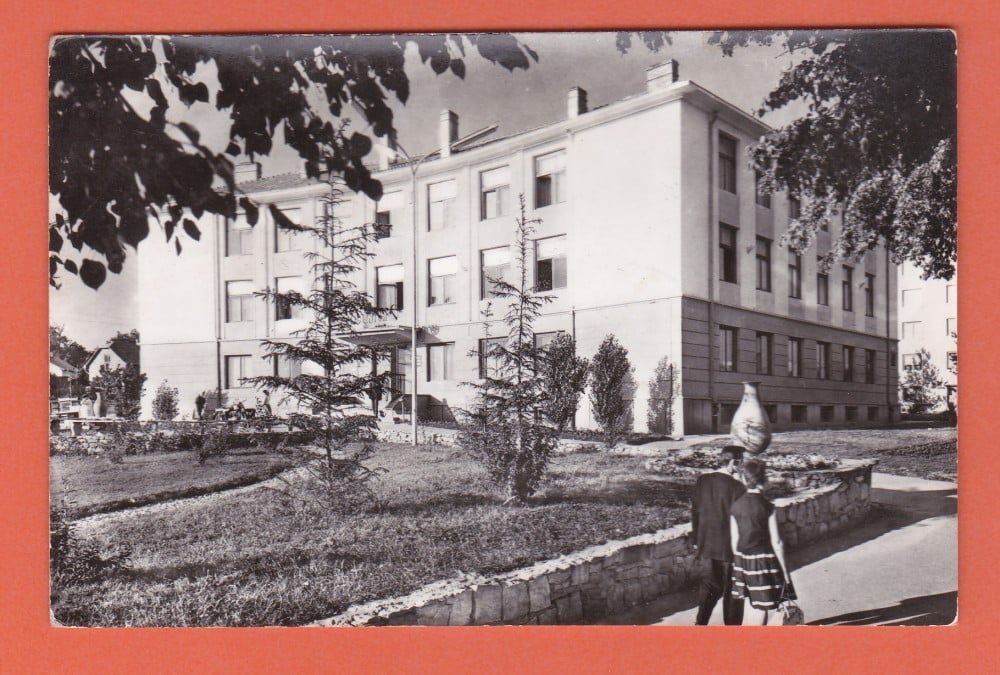 Fotografie: Carte poștală „Suceava — Policlinica”