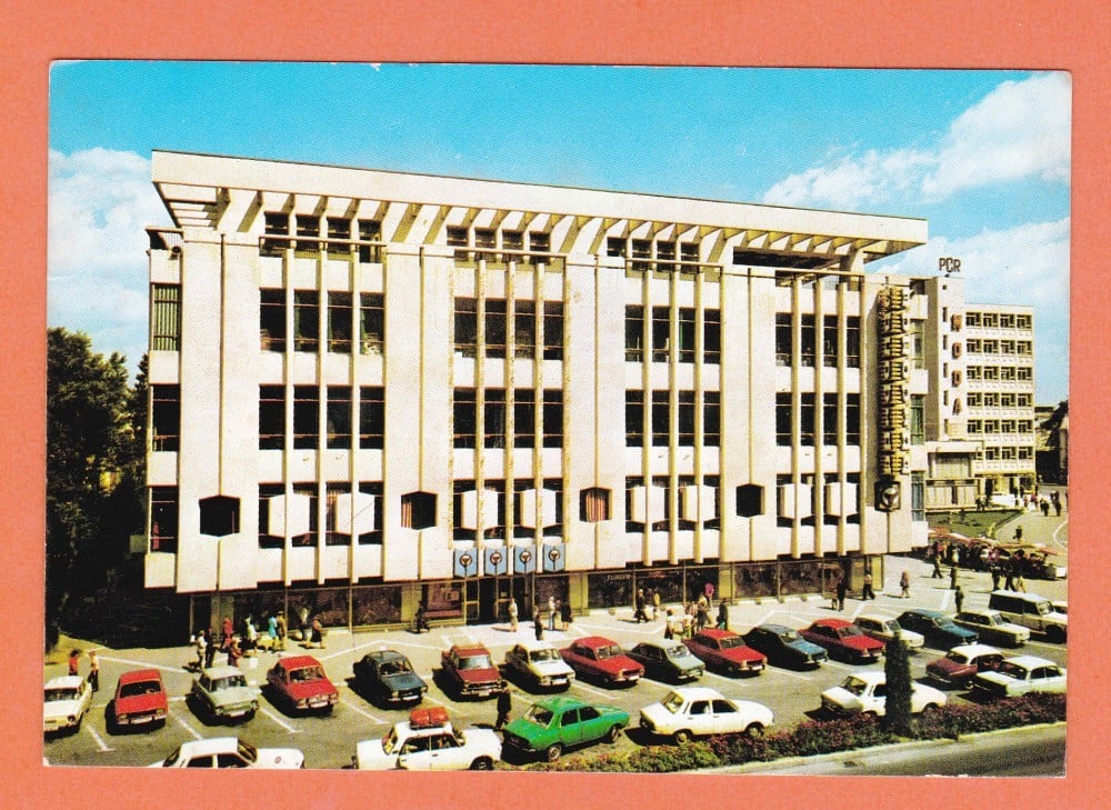 Fotografie: Carte poștală „Suceava — Magazinul Bucovina”