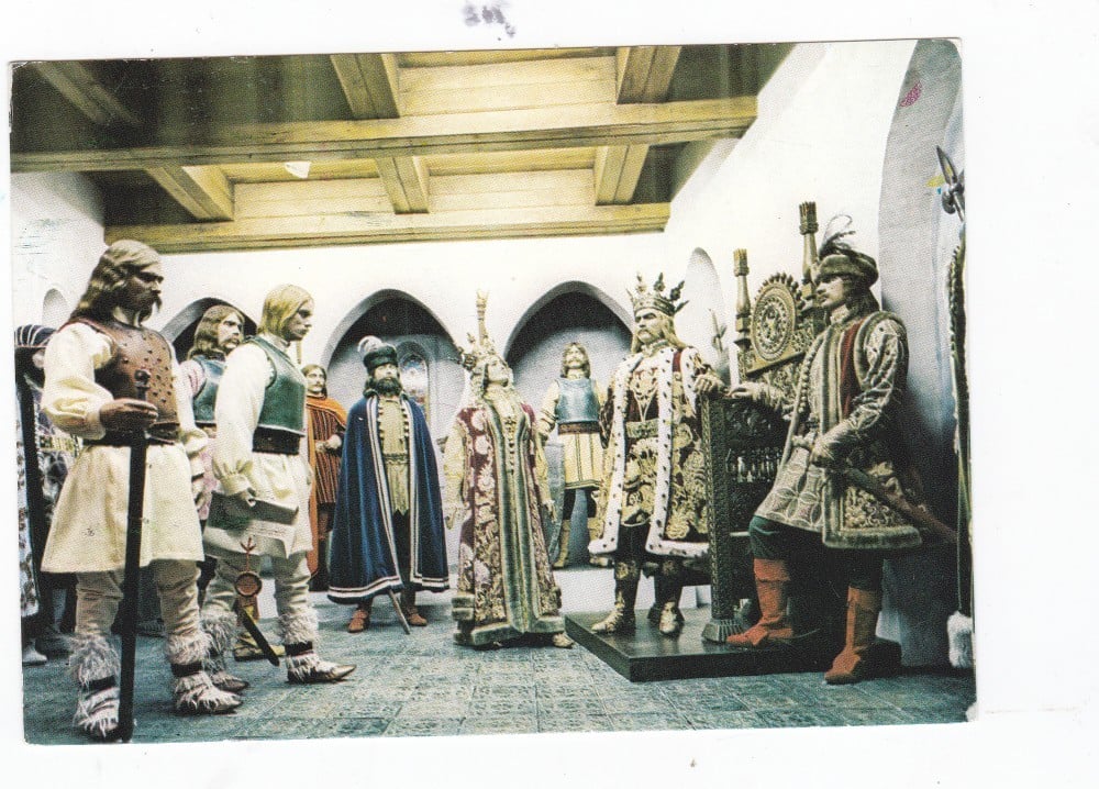 Fotografie: Carte poștală „Muzeul Județean Suceava — Sala Tronului lui Ștefan cel Mare”