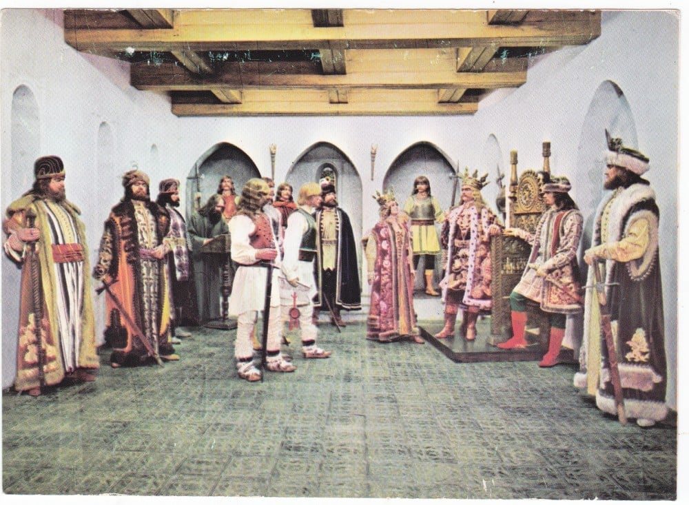 Fotografie: Carte poștală „Sala Sfatului Domnesc — vedere de ansamblu”, Suceava