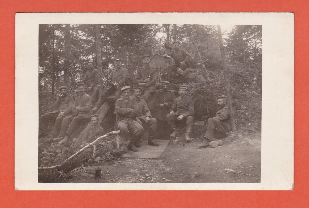 Fotografie: Fotografie cu un corp de militari pe front, al Doilea Război Mondial