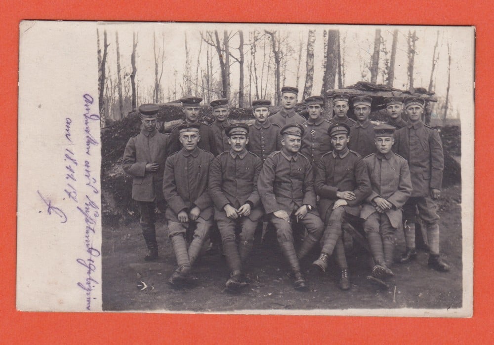 Fotografie: Ilustrată-fotografie cu militari pe front, 1917, circulată