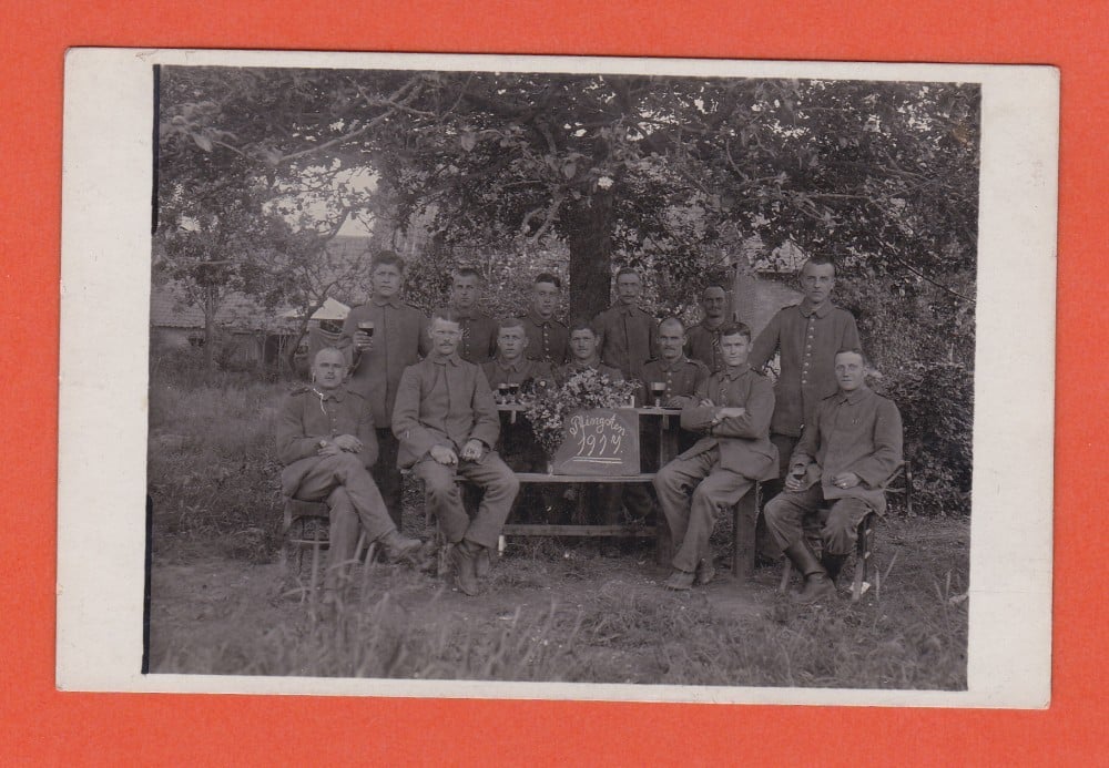 Fotografie: Ilustrată-fotografie cu ofițeri la masă, 1914, circulată