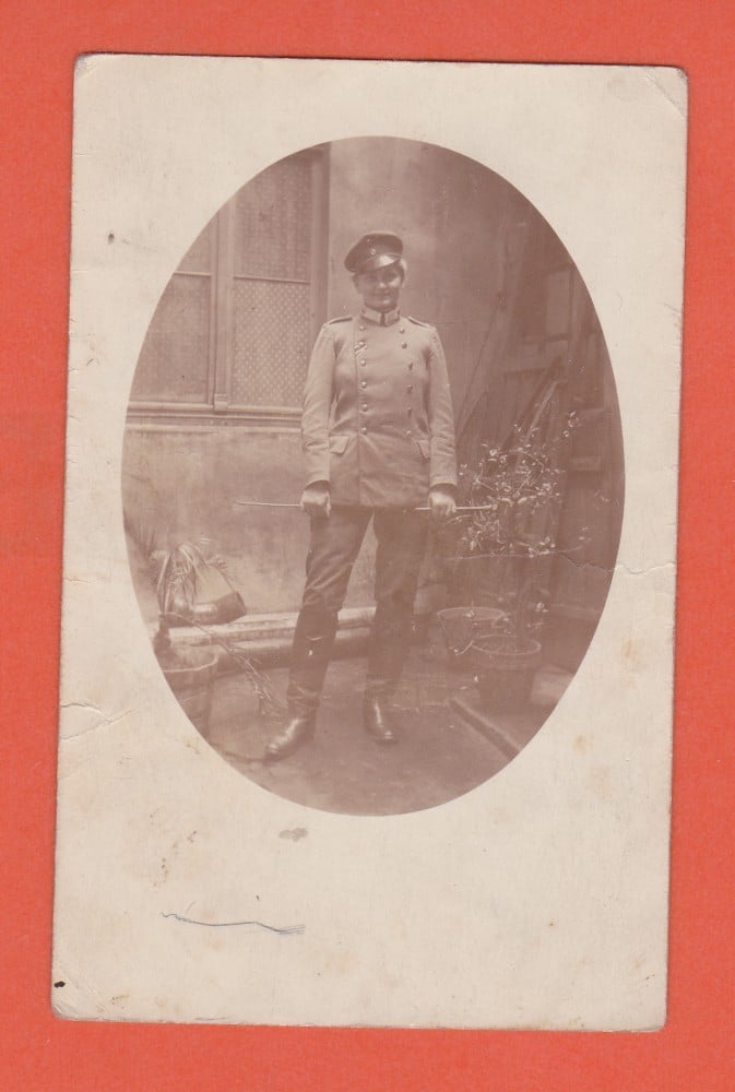 Fotografie: Fotografie cu o femeie-soldat, Primul Război Mondial