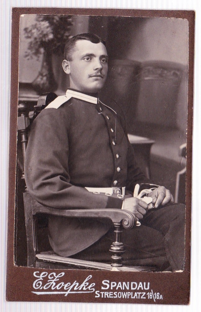 Fotografie: Fotografie CDV — ofițer, Cabinet E. Zoepke, Spandau