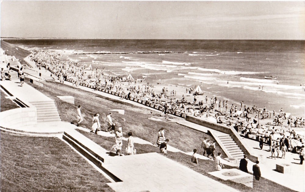 Fotografie: Vedere „Eforie Sud — plaja și faleza”, 1967, circulată