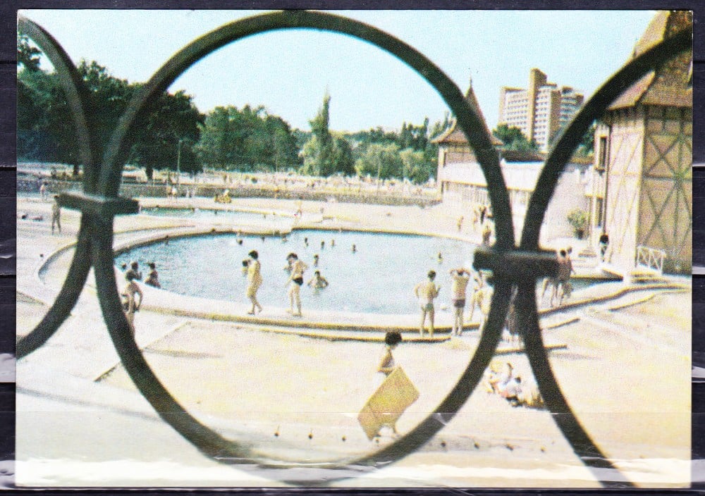 Fotografie: Ilustrată „Oradea — Băile Felix, ștrandul Apollo”, 1986, circulată