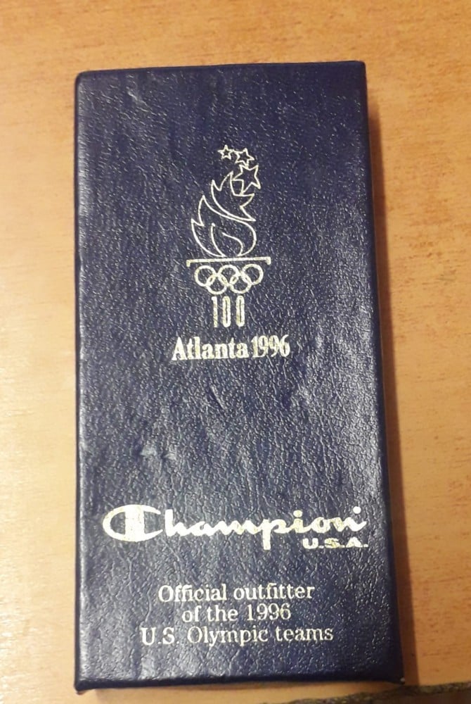 Fotografie: Lot de 2 insigne-pin „Olimpiada Atlanta 1996”, în cutie