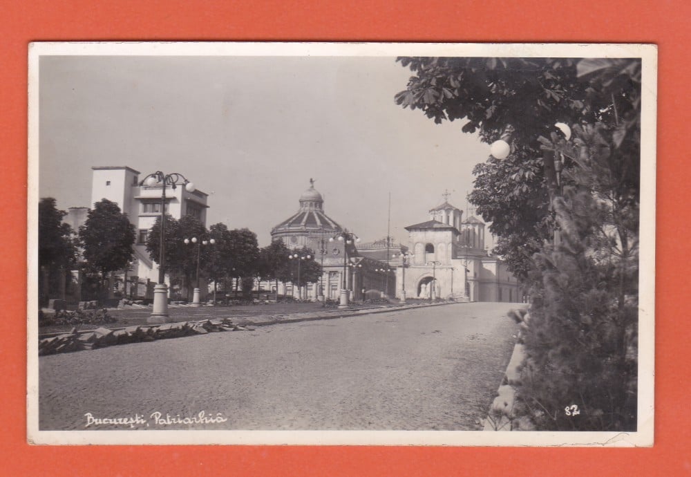 Fotografie: Ilustrată „București — Patriarhia”, 1937, scrisă spre Suceava-Bălăceana