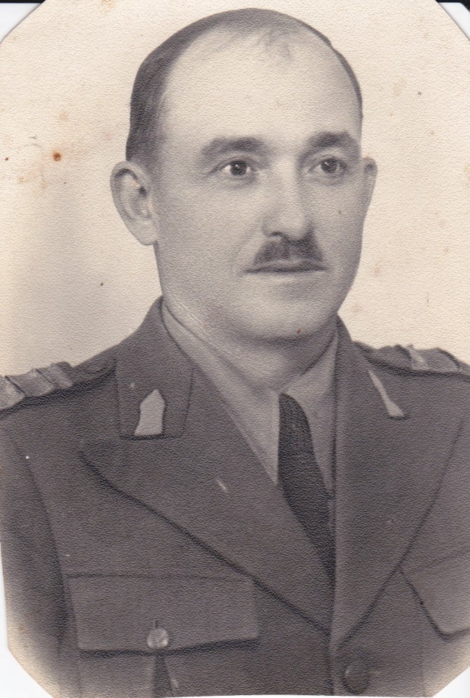 Fotografie: Fotografie cu un plutonier major, al Doilea Război Mondial, 13 × 9 cm