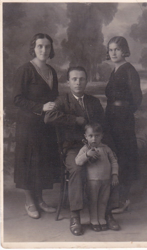 Fotografie: Fotografie de familie, perioada interbelică, Bucovina