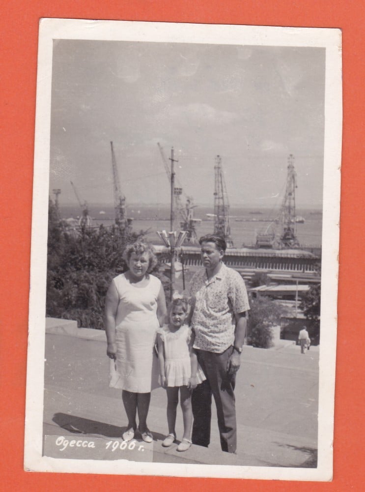 Fotografie: Fotografie de familie în portul Odesa, 1966, 1966
