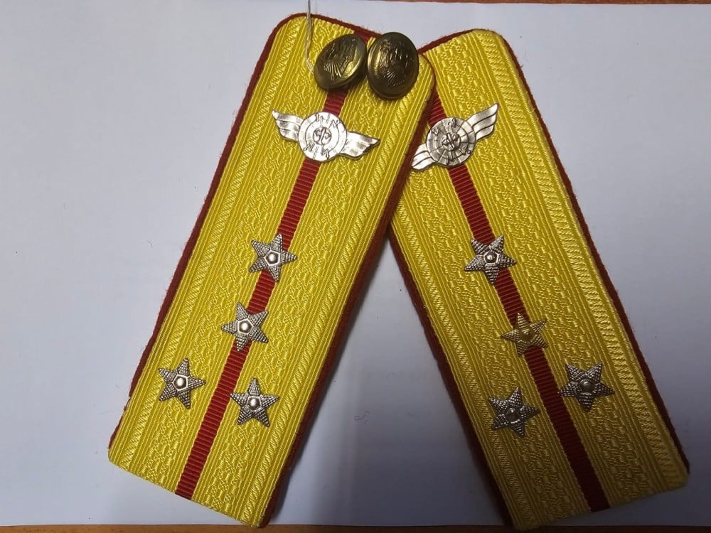 Fotografie: Grade militare de căpitan, radiolocație, R.S.R. (II)