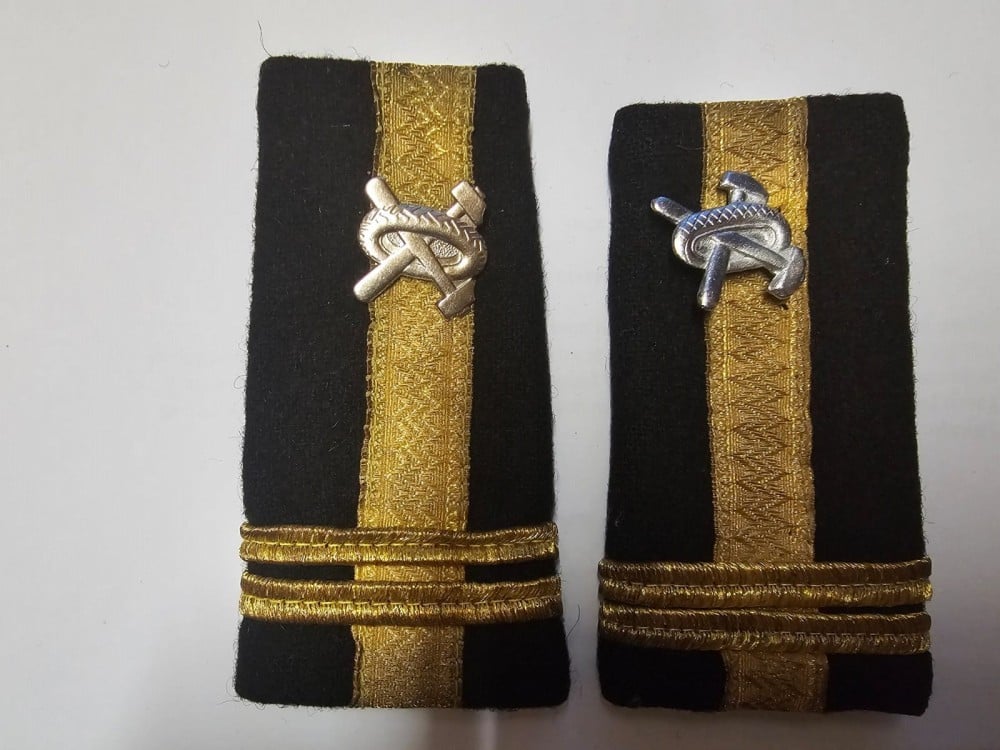 Fotografie: Grade militare de locotenent-colonel, auto, după 1989 (pentru cămașă)